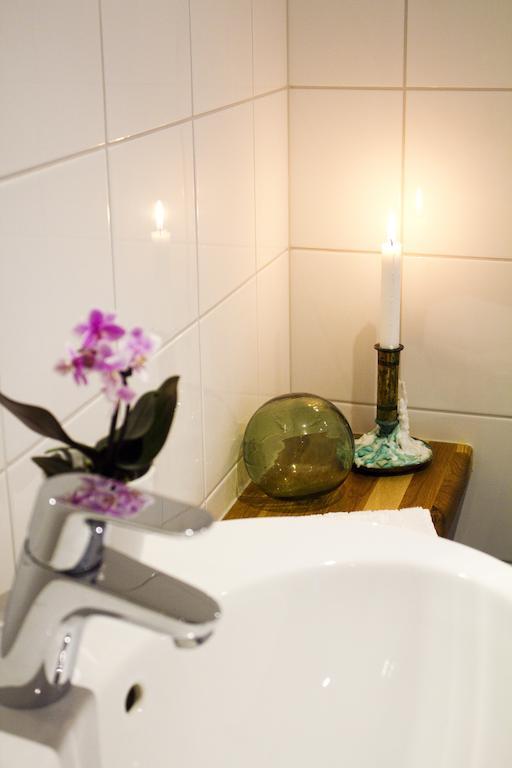 Everts Sjoebods Bed & Breakfast Grebbestad Habitación foto